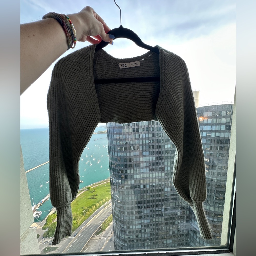 Zara shrug knit green cropped